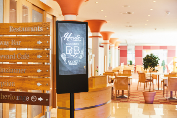 ACCENTA STAND - Slimline Poster